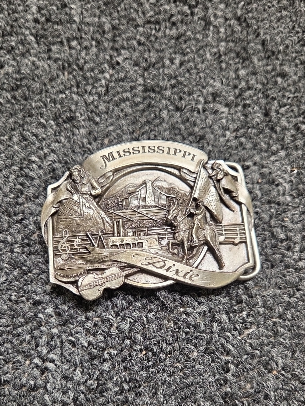 Mississippi Dixie Silver-Tone Belt Buckle